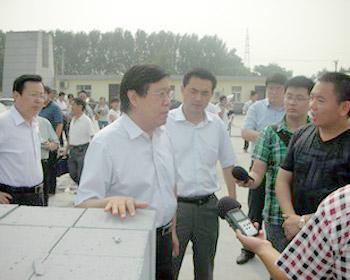 濮陽市市委常委、市委宣傳部長徐蘭峰等一行蒞臨我司視察1
